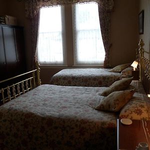 Large Twin Room